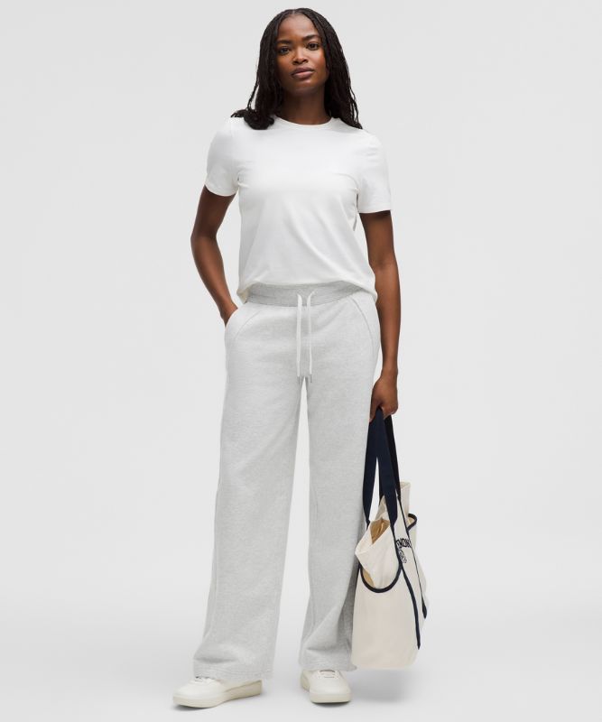 Vêtement Pantalon Scuba large taille mi-haute *Standard